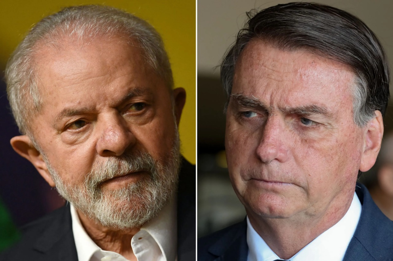 Datafolha: Lula tem 50% nos votos válidos e Jair Bolsonaro 36% (Foto: Evaristo Sa/AFP/ Marcos Corrêa/PR)