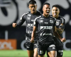 Depois de duas derrotas seguidas, Santos goleia Juventude na Vila 