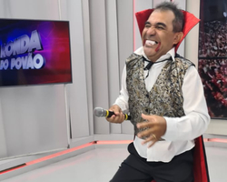 Relembre  "Dança do Vampiro" com Durval Lélys, atração da Micarina MN