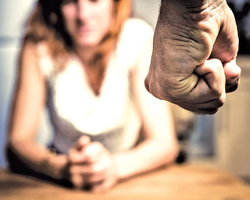 Violência doméstica no condomínio exige atenção e cuidado