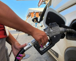 Gasolina tem aumento pela segunda semana seguida nos postos