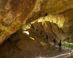 Turistas estão presos em caverna de 60m de profundidade no Grand Canyon