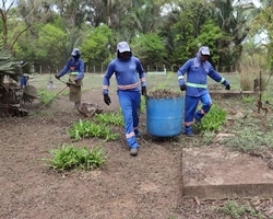 Prefeitura executa Operação limpeza nos cemitérios de Monsenhor Gil 