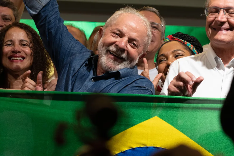 Lula é eleito  presidente do Brasil pela terceira vez 