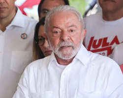 Biden, presidente dos EUA, liga para Lula para cumprimentar pela vitória