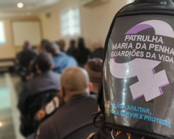 Operação prende 12,8 mil suspeitos de feminicídio em um mês no Brasil