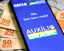 Auxílio Brasil: parcelas de outubro começam a ser pagas nesta semana