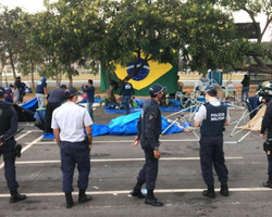Polícia identifica site que organiza manifestações golpistas em Goiânia