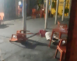 Homem é assassinado com vários tiros em bar no litoral do Piauí
