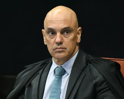 Moraes vota contra direito à prisão especial para quem tem curso superior