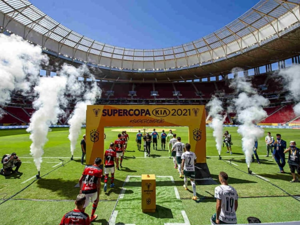 CBF tem propostas para levar o Palmeiras x Flamengo para o exterior