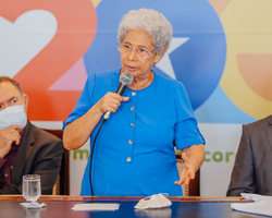 Regina Sousa lança campanha com meta de matricular 260 mil alunos no Piauí
