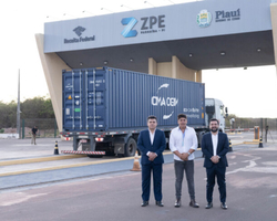 ZPE do Piauí inicia operações com embarque de 20t de cera de carnaúba