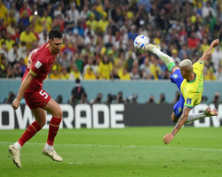 Brasil vence a Sérvia por 2 a 0 em sua estreia na Copa do Mundo