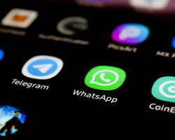 Whatsapp testa funcionalidade que libera legendas em mensagens encaminhadas