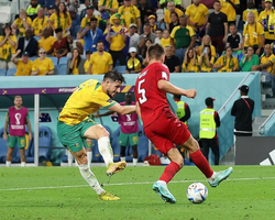 Austrália surpreende, vence a Dinamarca por 1 a 0 e vai às oitavas da Copa