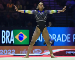 Rebeca Andrade conquista bronze no solo do Mundial de Ginástica