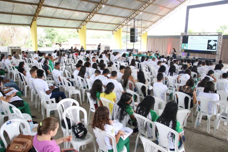 Escolas de 6 municípios fazem caravana para revisão Pré-Enem Seduc em Altos - Foto: Ascom
