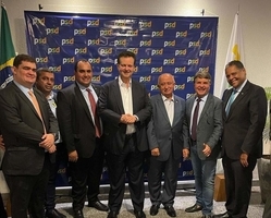 Prefeito João Luiz em Brasília mantém encontros com líderes nacional 
