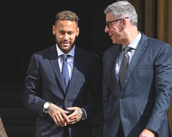 Neymar é absolvido de acusações em sua contratação pelo Barcelona