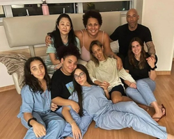 Família de Pelé passa a noite de Natal reunida no hospital em São Paulo