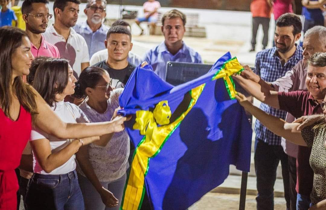 Prefeito João Luiz e deputada estadual Janaína Marques inauguram Praça  - Imagem 12