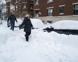 Tempestade de neve deixa mais de 50 mortos nos EUA e no Canadá