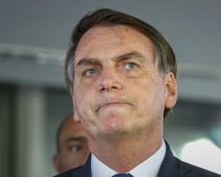 Indulto de Natal de Bolsonaro pode perdoar penas por furto e porte de armas