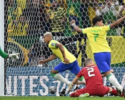 Brasil precisa tentar 19 vezes para fazer um gol, pior marca da Copa