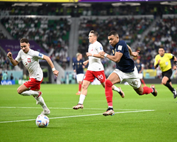 França vence Polônia por 3 a 1 e vai às quartas da Copa do Mundo