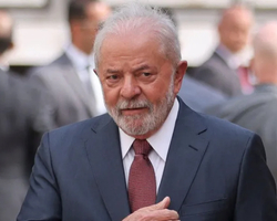 Lula define Ministério da Defesa e novos comandantes das Forças Armadas 