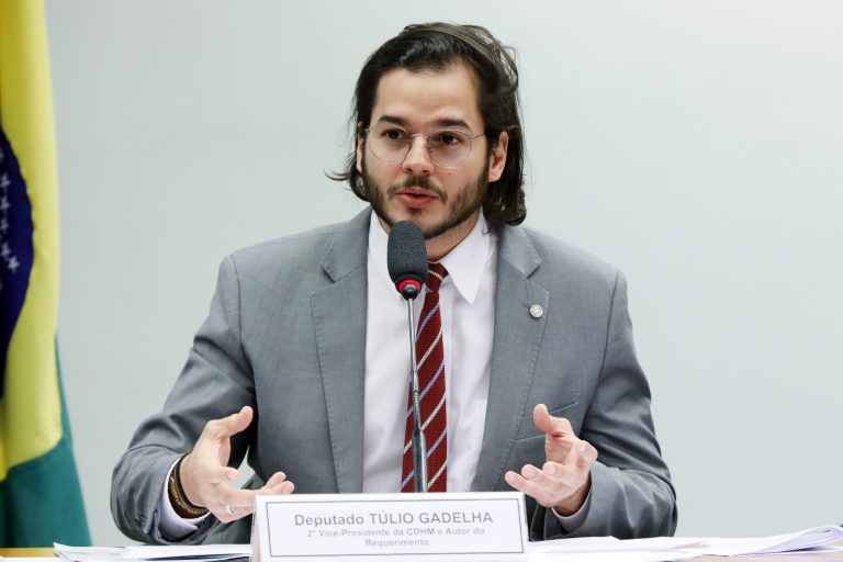 Deputado Túlio Gadêlha é autor do projeto (Luís Macedo/Agência Câmara)