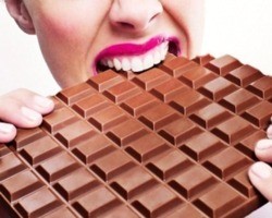 Comprovado! Chocolate ajuda a controlar e a diminuir a TPM em mulheres
