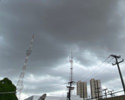 Inmet alerta para risco de chuvas intensas em Teresina até quarta-feira (2)
