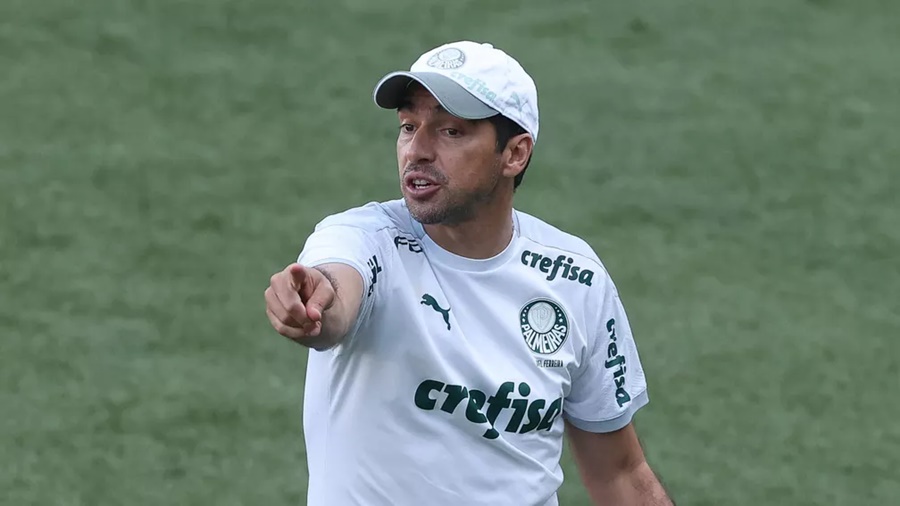 Abel Ferreira, do Palmeiras, na Academia de Futebol — Foto: Cesar Greco / Ag. Palmeiras 
