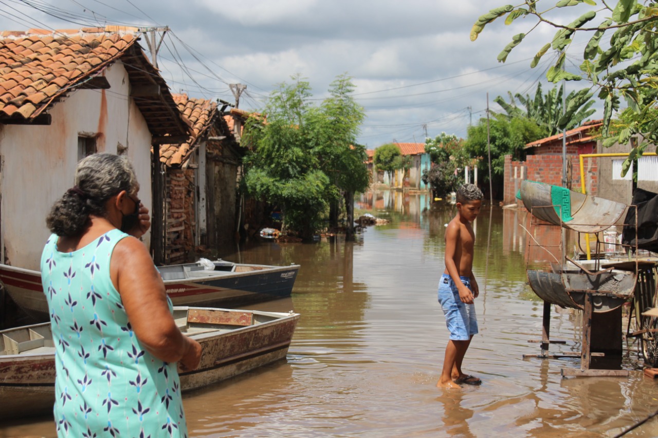 Famílias atingidas pela chuva em Teresina - Foto: Raíssa Morais