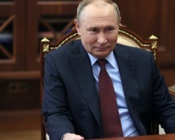 Putin diz que Rússia não aceitará vender petróleo e gás em dólar e euro