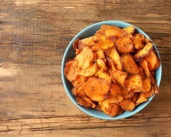 Receita de snacks deliciosos e saudáveis de batata-doce no airfryer