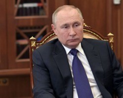 Putin enfrenta câncer terminal no intestino, diz jornal britânico