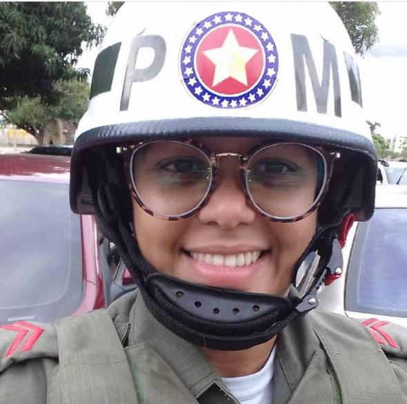 A policial militar Livia Oliveira é uma das mulheres que os telespectadores da Rede Meio Norte vão conhecer (Foto: Arquivo Pessoal)