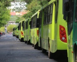 Justiça determina 80% da frota dos ônibus em horários de pico em Teresina
