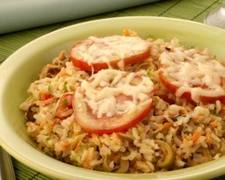 Almoço de Páscoa barato: receita de arroz de forno vegetariano