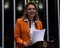 Leila do Vôlei lança pré-candidatura do governo do DF