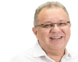Ex-secretário, Florentino Neto lança pré-candidatura a deputado federal