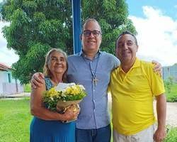Prefeito João Luiz e vice Evandro prestigiam aniversário em Monsenhor Gil