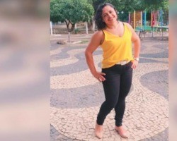 Mulher morre após perder controle de moto e colidir contra poste no Piauí