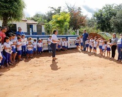 Prefeitura instala pontos de coleta seletiva nas escolas municipais rurais