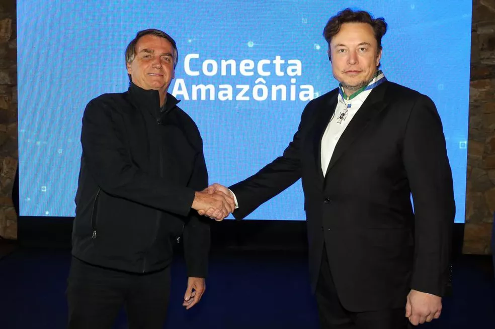 Jair Bolsonaro e Elon Musk se enontraram nesta sexta-feira (20) Foto: Redes Sociais 