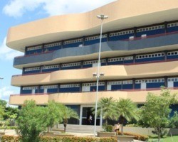 TCE Piauí publica nova convocação de estagiários de ensino superior