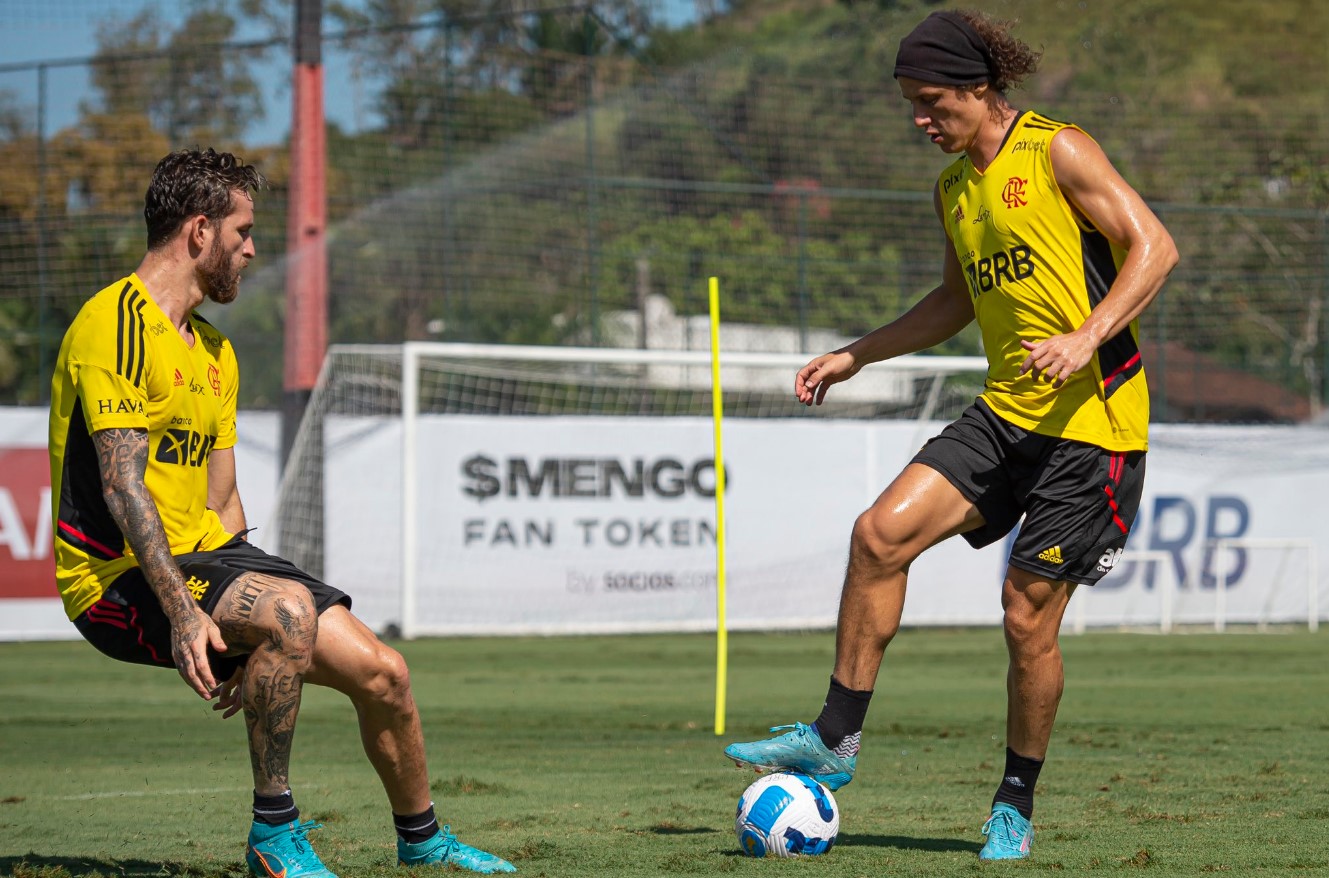 Jogadores do Flamengo em treinamento de olho no duelo desta terça. (Foto: Alexandre Vidal - CRF)